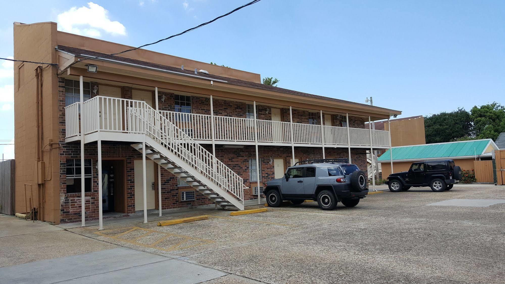 Jefferson Inn And Suites エクステリア 写真